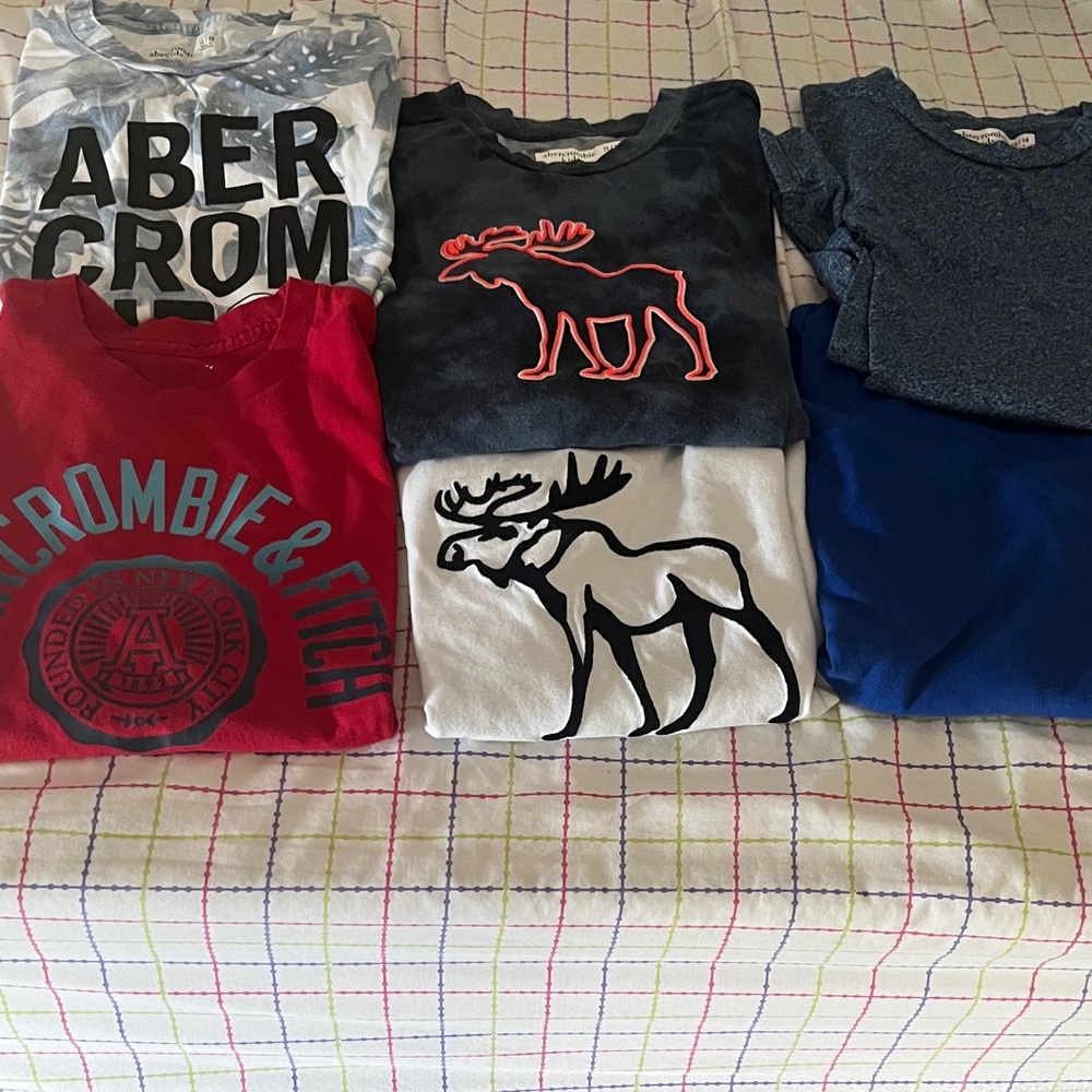 Abercrombie & Fitch Kids Graphic Tees